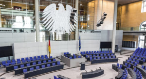 Plenarsaal des Deutschen Bundestags im Berliner Reichstagsgebäude