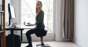 Tipps gegen Hitze und blendende Sonne im Büro
